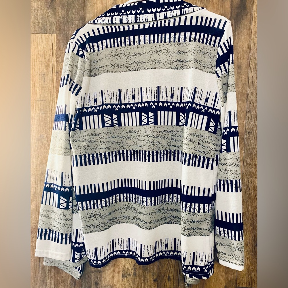 Vicabo Women’s Lightweight Cardigan - Picture 5 of 5